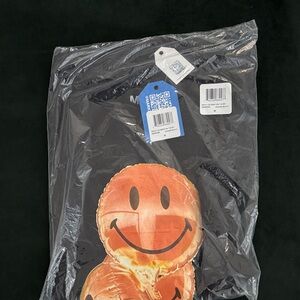 Market Black T-Shirt with Smiley Face Design